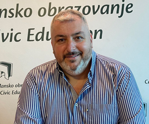 Siniša Čađenović, Financial Advisor